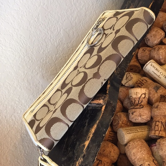 Coach Signature jacquard and leather wallet - Picture 4 of 7